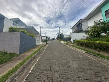 Calle interna del condominio