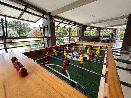 Zona social — futbolín y ping pong